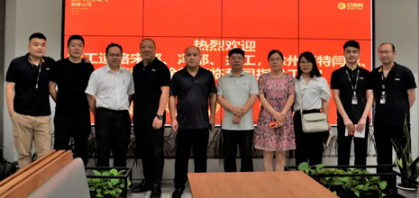 热烈欢迎徐工道路、徐州派特的各位领导莅临我司指导工作